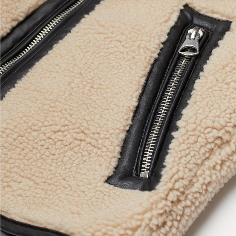 🔥s.o.l.d.🔥H&M SHERPA JACKET - Picture 3 of 8